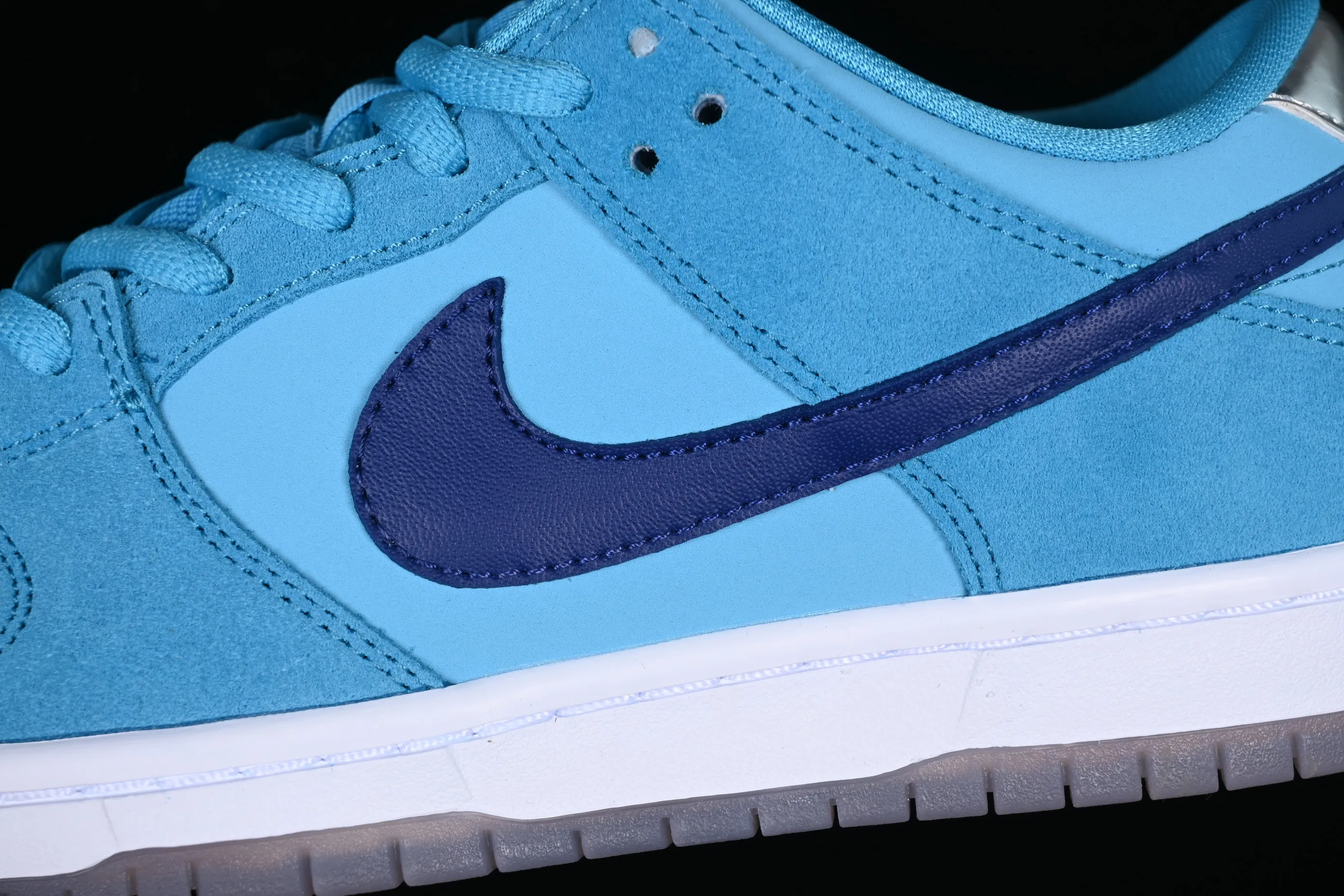 All categories Nk SB Dunk series Nk SB Dunk Low low-top sneakers K version NK SB Dunk Low Pro sky blue imitation wool low-top casual sneakers BQ6817-400